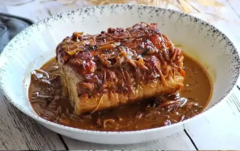 Roti De Porc Au Miel Et Oignons