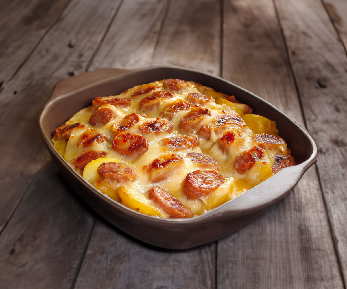 Gratin de Pommes de Terre et Saucisses à la Cancoillotte – Chef
