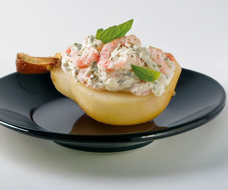 Bûche Salée aux Saveurs de la Mer : Crabe, Saumon Fumé & Gambas – Chef